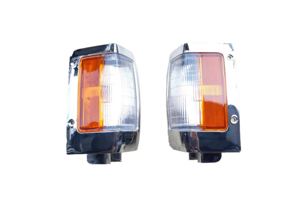 thumbnail image 2 of 2x Clear LED Front Side Marker Lights For 90-97 Nissan D21 Pickup – White/Chrome 2 of 4