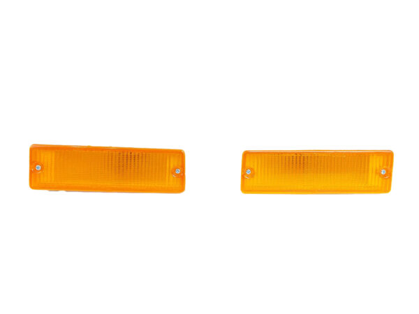 A8183 NISSAN Laurel 1985--86 Bumper Lamps | 26120-56L00 | 26125-56L00 | | A8183 | Amber