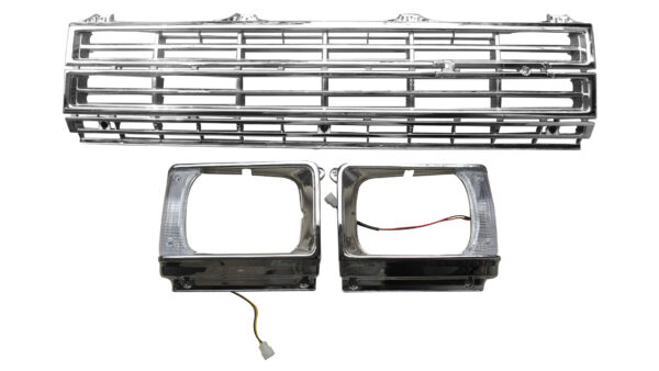 Z1004 TOYOTA Hilux / Pickup 1982--83 Grille | 53100-89108 | 81610-39615 | 81620-39615 |  | Z1004 | Chrome