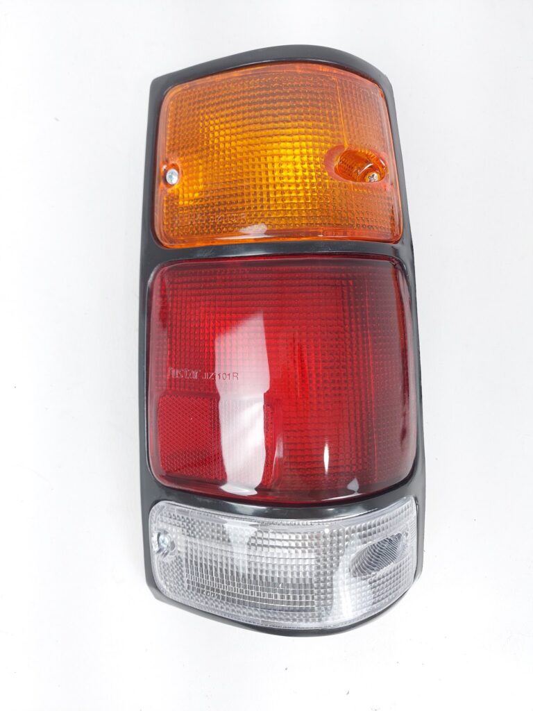 Screw-Fastened Assembly - Isuzu Rodeo 1988–1997 Tail Lights