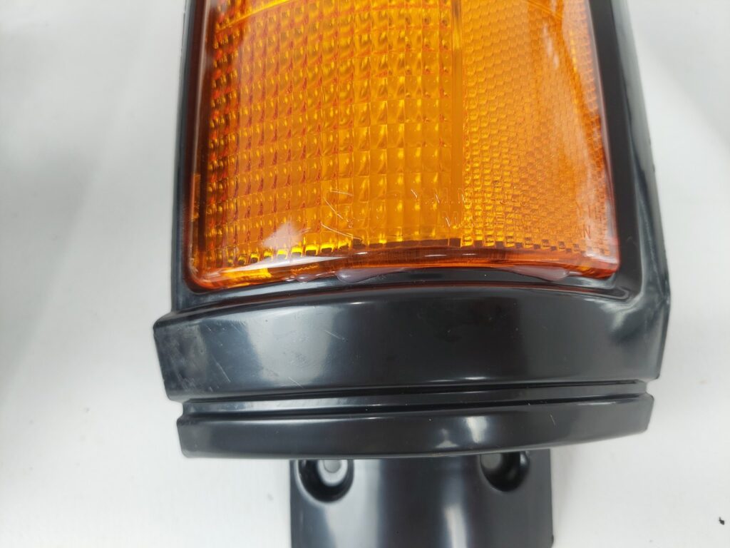 Butyl Rubber Sealing - Dodge RAM 50 / Mitsubishi Mighty Max 1987 Corner Lamp